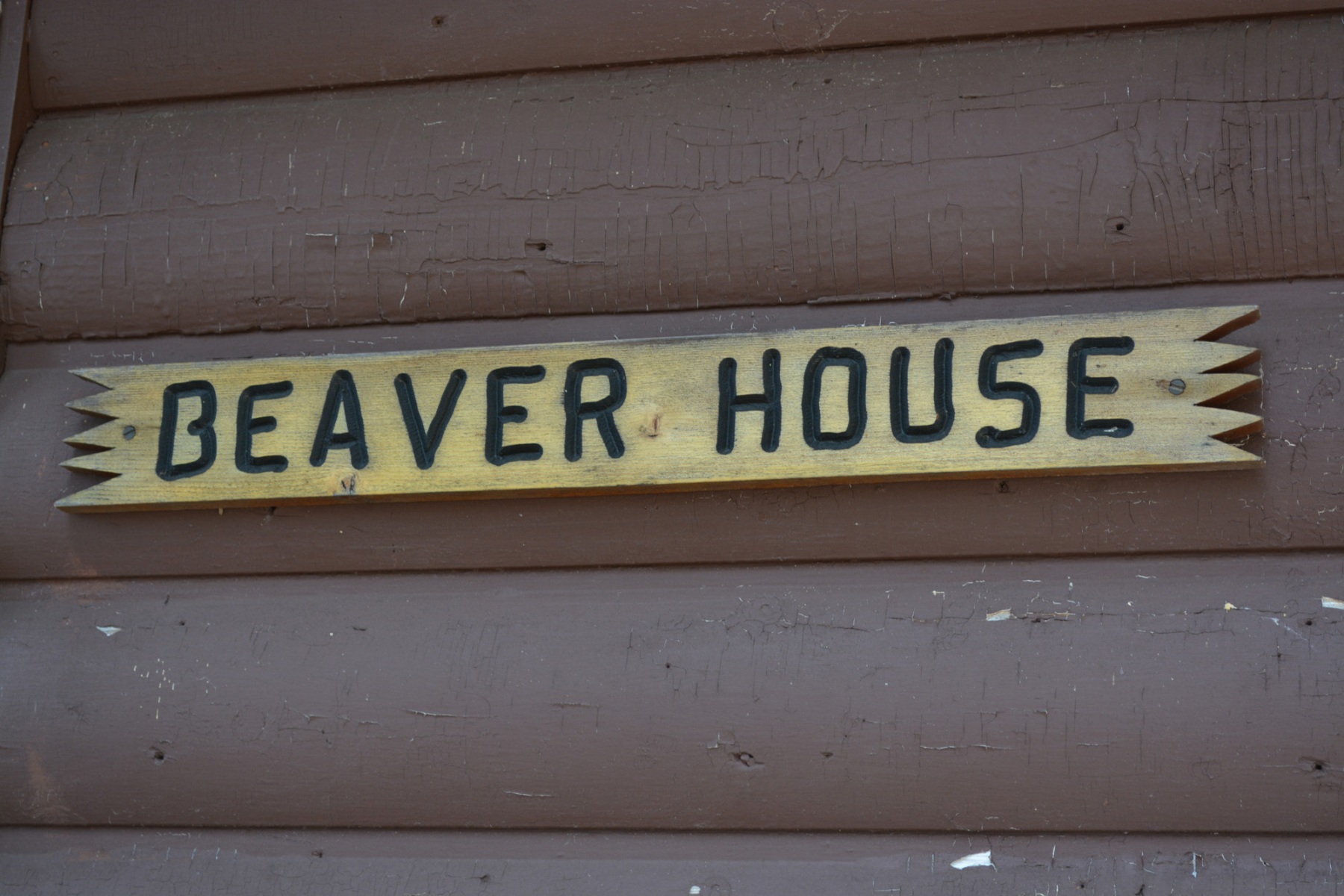 Beaver-House-sign